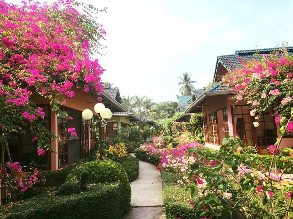 Ekman Garden Resort Sichon Extérieur photo